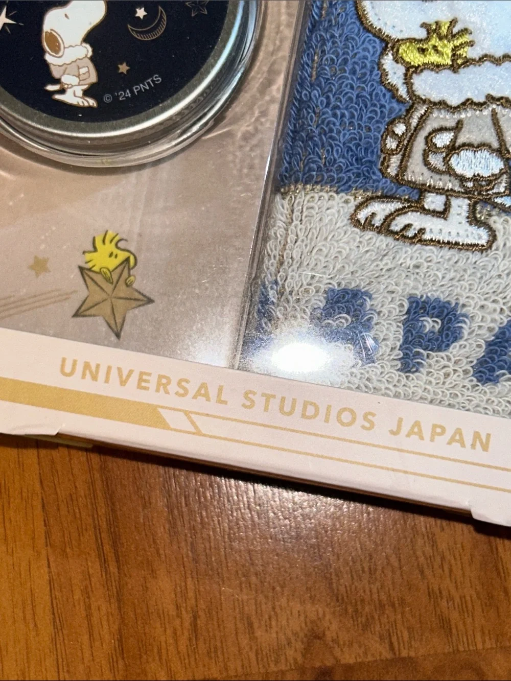 Brand New in Box Universal Studios Japan Peanuts Snoopy Hand Cream and Towel Set